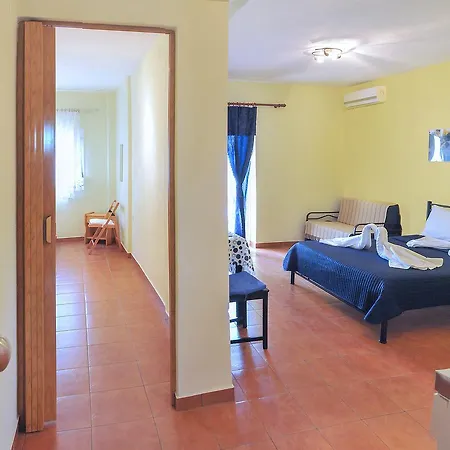 Panagiotis Aparthotel 3*